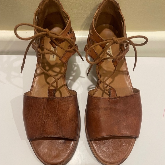 Paul Green Tan Sandals - Picture 13 of 16